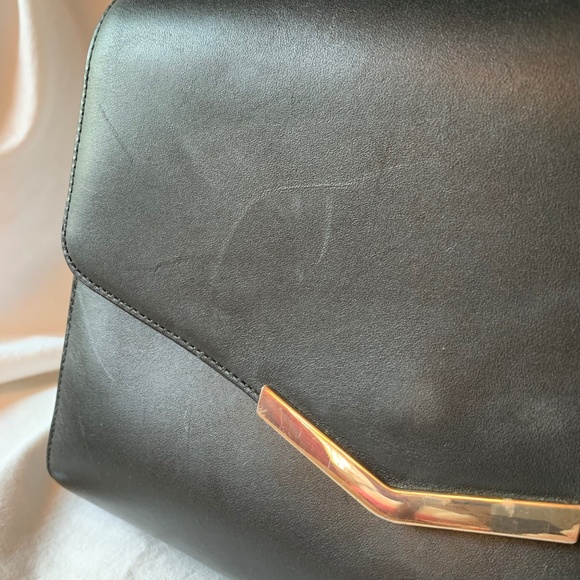 Time's Arrow black leather  'Ava Satchel' handbag with sheep fur handle - Picture 10 of 11